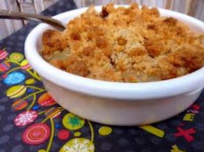 Crumble de nougat aux poires fondantes