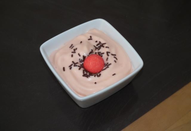 Mousse fraise tagada au siphon