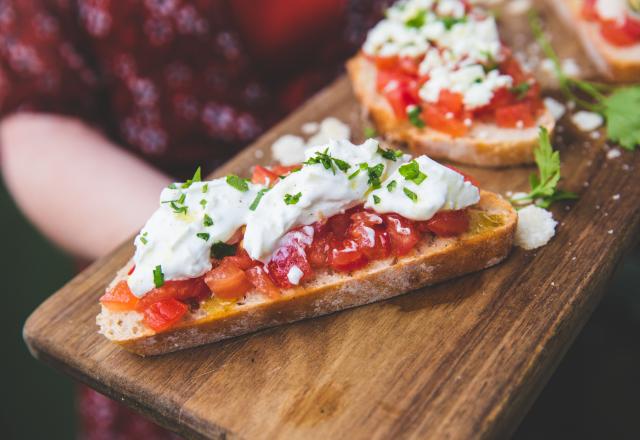 Trio de Bruschettas à la tomate, burrata, féta ou Parmesan