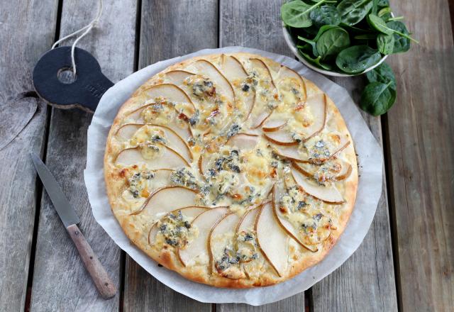 Pizza à la Fourme d'Ambert et aux poires