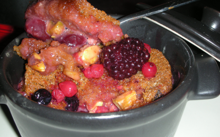 Pain perdu au lait de coco fruits rouge et pistaches