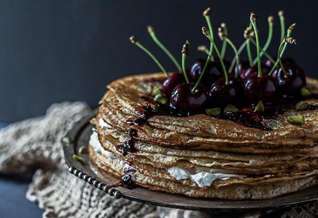 Gâteau de crêpes à la confiture de cerise d'Itxassou