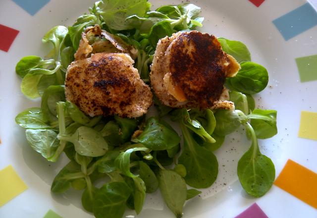 Chèvre chaud pané aux noisettes