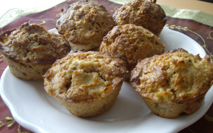 Mini muffins à la cannelle aux pommes et aux noisettes