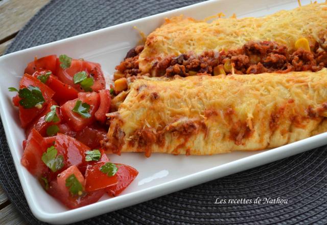 Enchiladas au chili con carne gratinés au cheddar