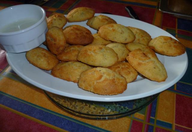 Madeleines apéritives au roquefort