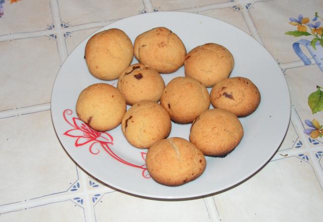 Boules sablées à la pâte de datte