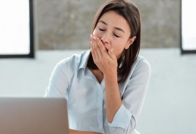 Comment éviter le coup de fatigue après le déjeuner ? Michel Cymes partage ses conseils