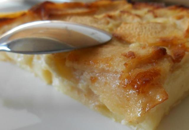 Clafoutis aux pommes parfumées au rhum