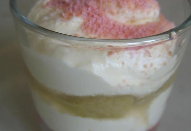 Tiramisu fraise-rhubarbe