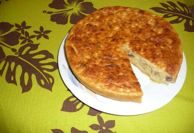 Gâteau de uru aux bananes séchées et pamplemousse