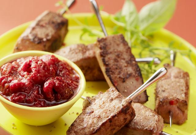 Mini-brochettes de foie de veau et chutney de framboise