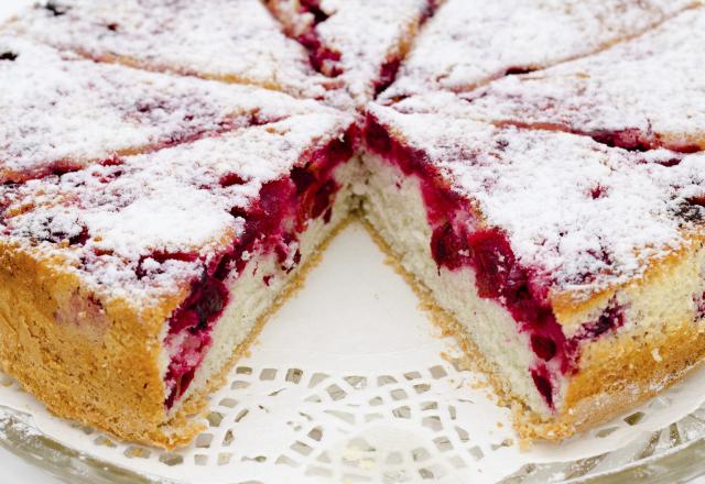 Tarte aux cerises, poires et cottage cheese