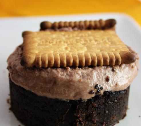 Tiramisu chocolat et brownie de petits beurres