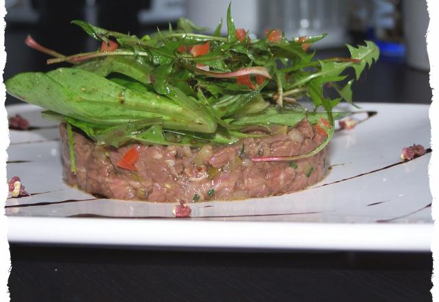 Tartare de magret de canard fermier des Landes aux baies de Sichuan