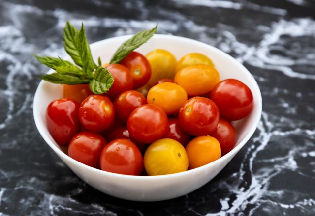 L’erreur qu’il ne faut pas commettre avec les tomates cerises quand on prépare une salade