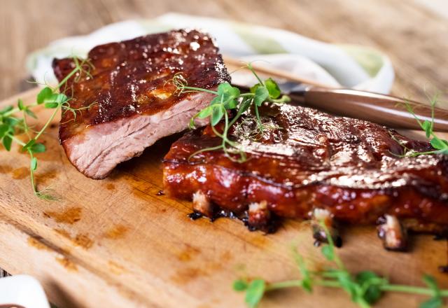 Philippe Etchebest partage sa recette de ribs de porc laqués (à manger avec les doigts ou pas)