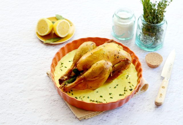 Poulet rôti, sauce au citron et au curcuma