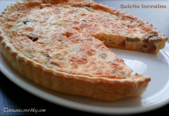 Quiche lorraine (charcuterie, champignons et cheddar)