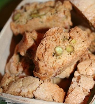 Minis biscottis au lime et au pistaches