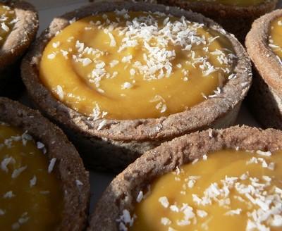 Tartelettes à la mangue, à la cannelle & au cacao