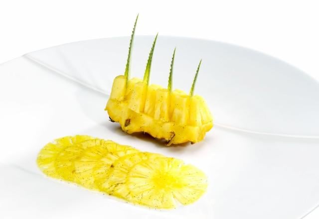 Carpaccio d'ananas à la vanille bourbon