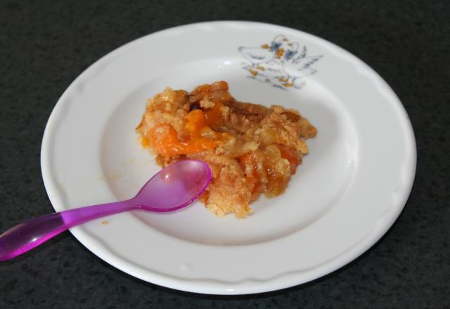 Crumble abricots-raisins-pignons