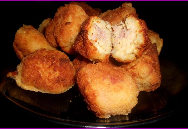 Croquettes coquillettes et jambon cru