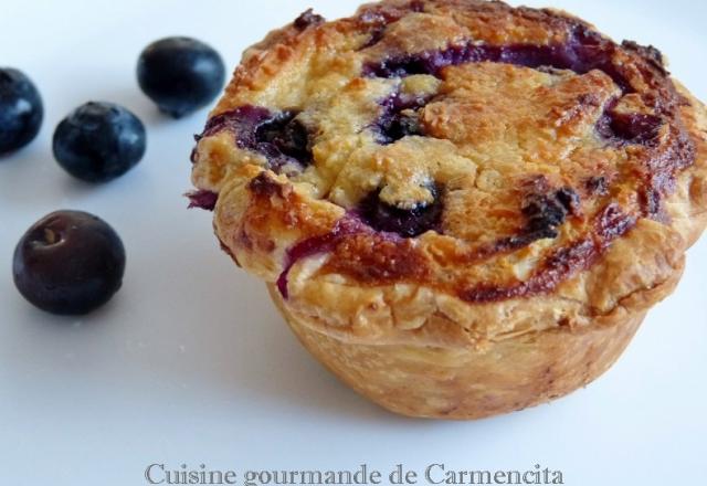 Gâteaux feuilletés à la crème d’amande et myrtilles