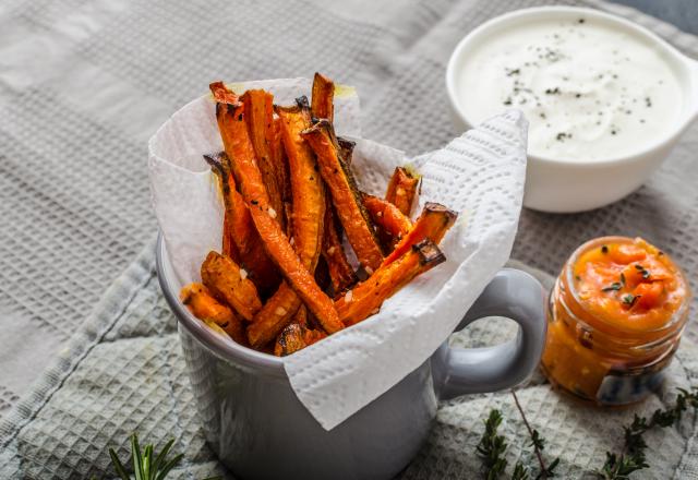 Une diététicienne partage sa recette de frites de carotte, totalement addictive et très simple à faire !