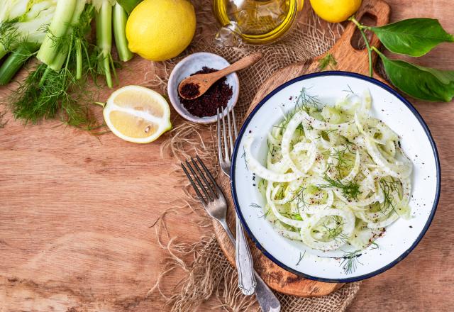 Salade de fenouil au citron : la recette parfaite pour faire le plein de vitamines, prête en 5 minutes seulement !