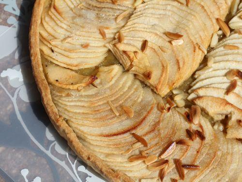 Tarte aux pommes à la compote de rhubarbe