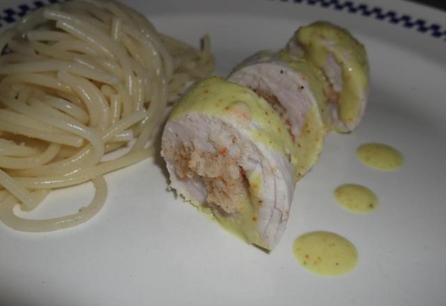 Escalope de dinde farcie au surimi et sa sauce Curry