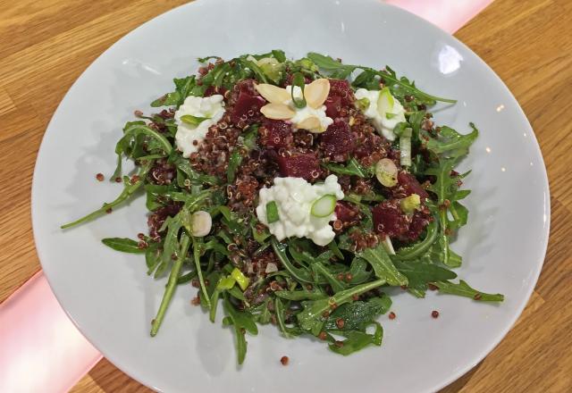 Fraîcheur de quinoa rouge à la betterave et cottage cheese