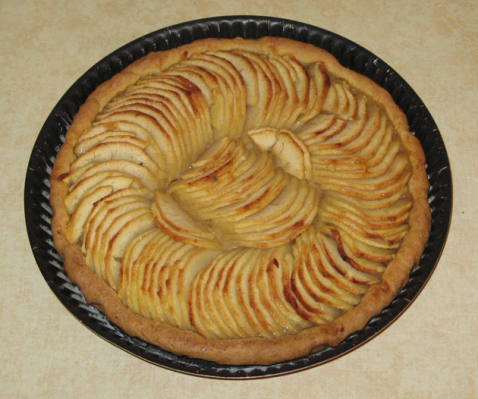 Tarte aux pommes avec sa couverture vanillée