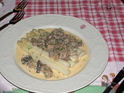 Asperges aux morilles