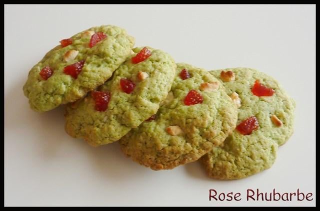 Cookies moelleux pistache aux éclats de fraises et chocolat blanc