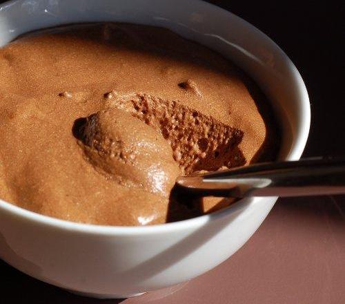 Mousse au chocolat simple