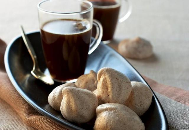 Meringues à la cannelle