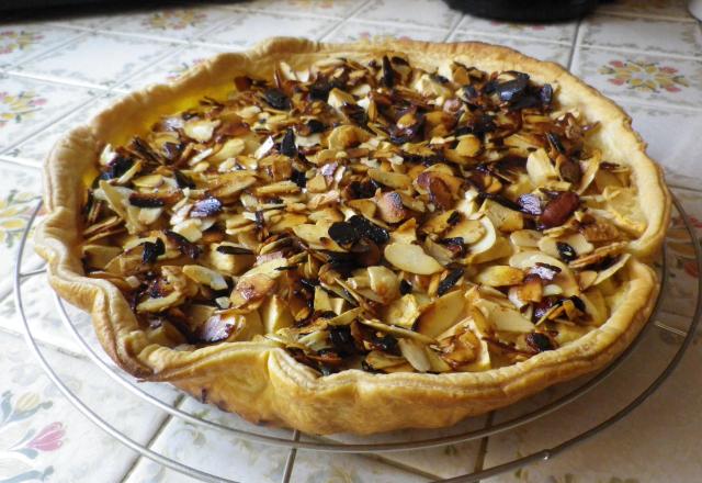 Tarte aux pommes croustillantes aux amandes