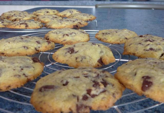 Maxi cookies aux pépites de chocolat