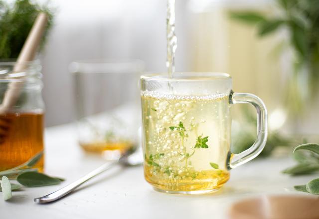 Est-ce qu’il y a un risque à faire infuser son thé trop longtemps dans sa tasse ?