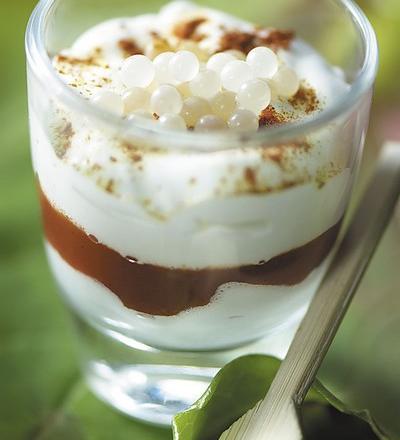 Velouté de Céleri en Cappuccino au Caviar d'Escargot, Mousse de lait à la courge et truffe noire