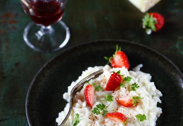 Risotto crémeux à l'Ossau-Iraty, fraises et piment d'Espelette