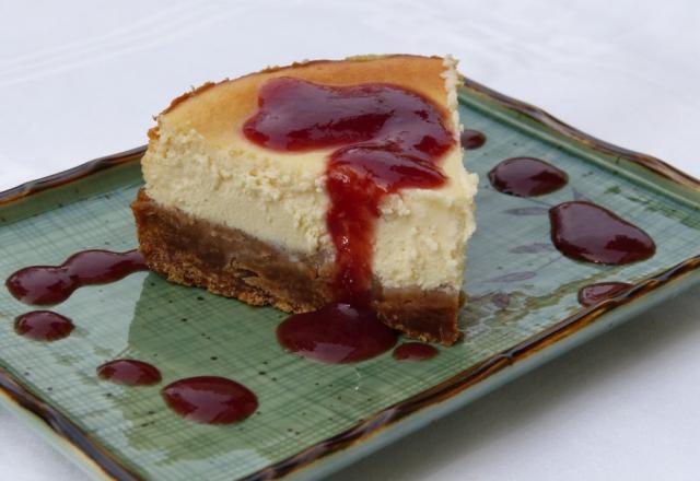 Cheesecake bergamote, spéculoos et coulis de fraises