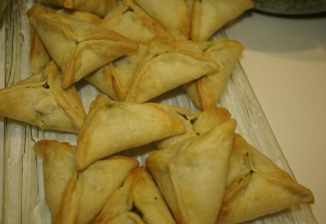 Fatayer aux épinards: petits pâtés aux épinards