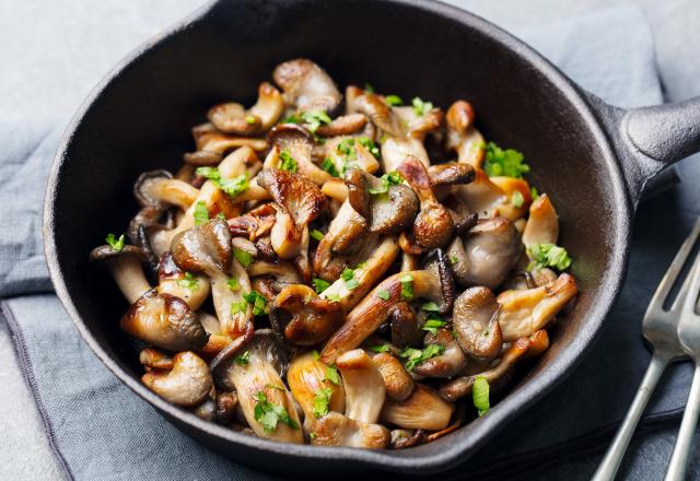 Comment faire cuire des champignons et éviter qu’ils ne soient gorgés d’eau ? Philippe Etchebest livre ses astuces