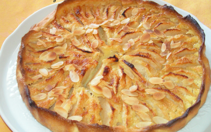 Tarte aux pommes normande et sa crème aux amandes