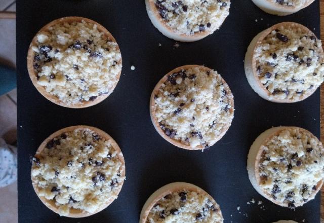 Tartelettes à la compote de pommes en crumble