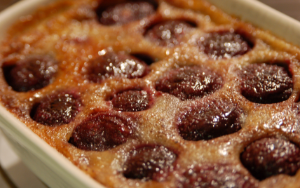 Clafoutis caramélisé aux cerises flambées